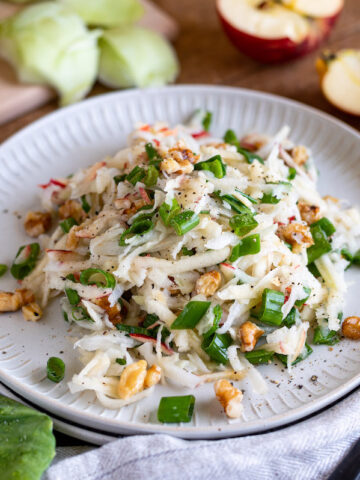 Kohlrabi and apple salad with walnuts.